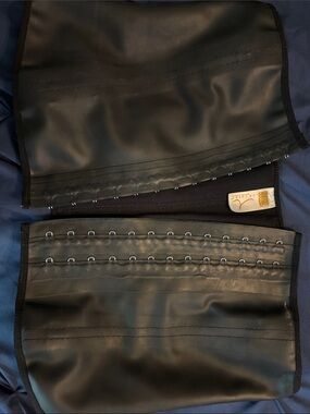 Ann Chery Black Waist Trainer Label Detail